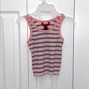 pink crop tank top